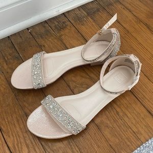 David’s Bridal Blush Crystal Flat Sandals - Size 9 BRAND NEW NEVER WORN